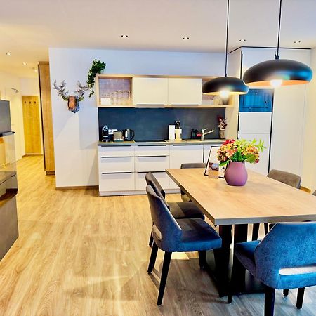 Apartamento Alpenstolz Damuels Haus 4 - Stilvoll Urlauben In Den Bergen Exterior foto