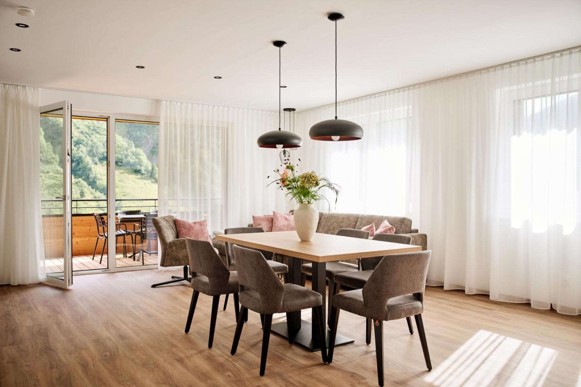 Apartamento Alpenstolz Damuels Haus 4 - Stilvoll Urlauben In Den Bergen Exterior foto